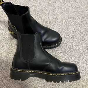 Dr. Martens 2976 Bex Smooth Leather Chelsea Boots